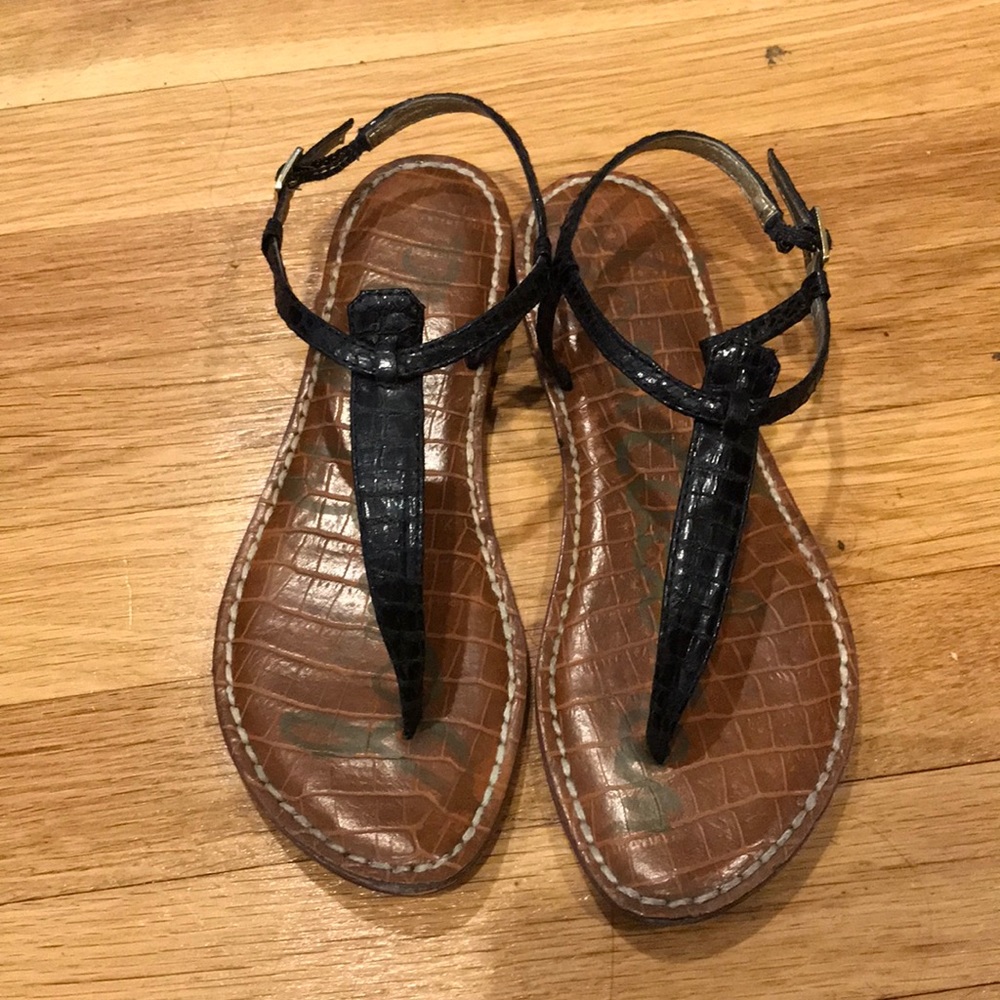 Black patent alligator sandal